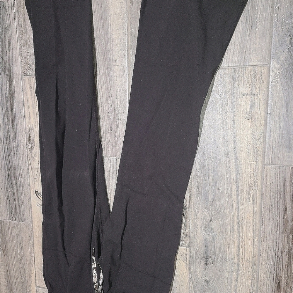 ❌❌donated — Lululemon still pants